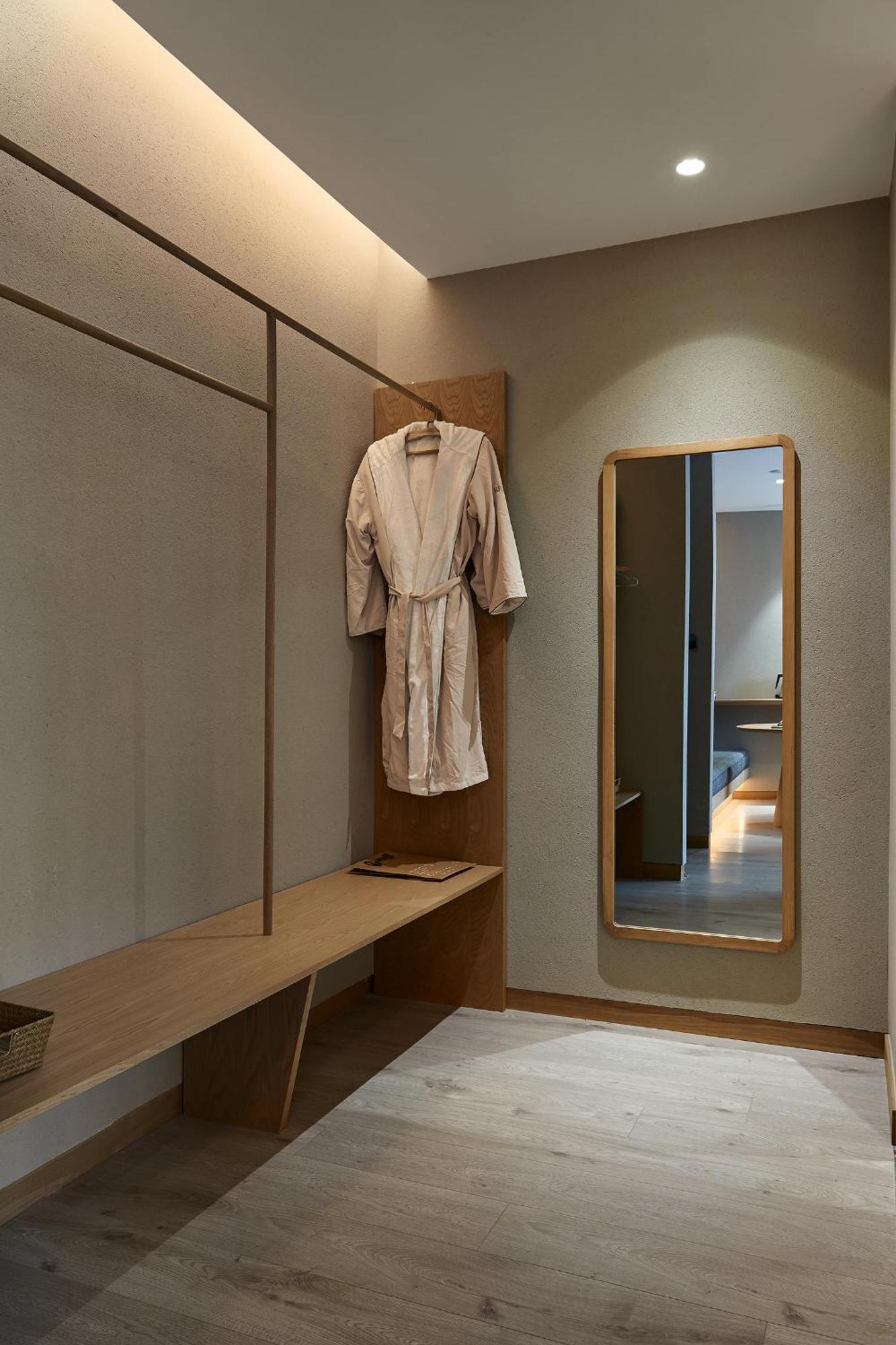 Ebo Hotel Hangzhou Wulin - 5 Mins Drive To The West Lake Bagian luar foto
