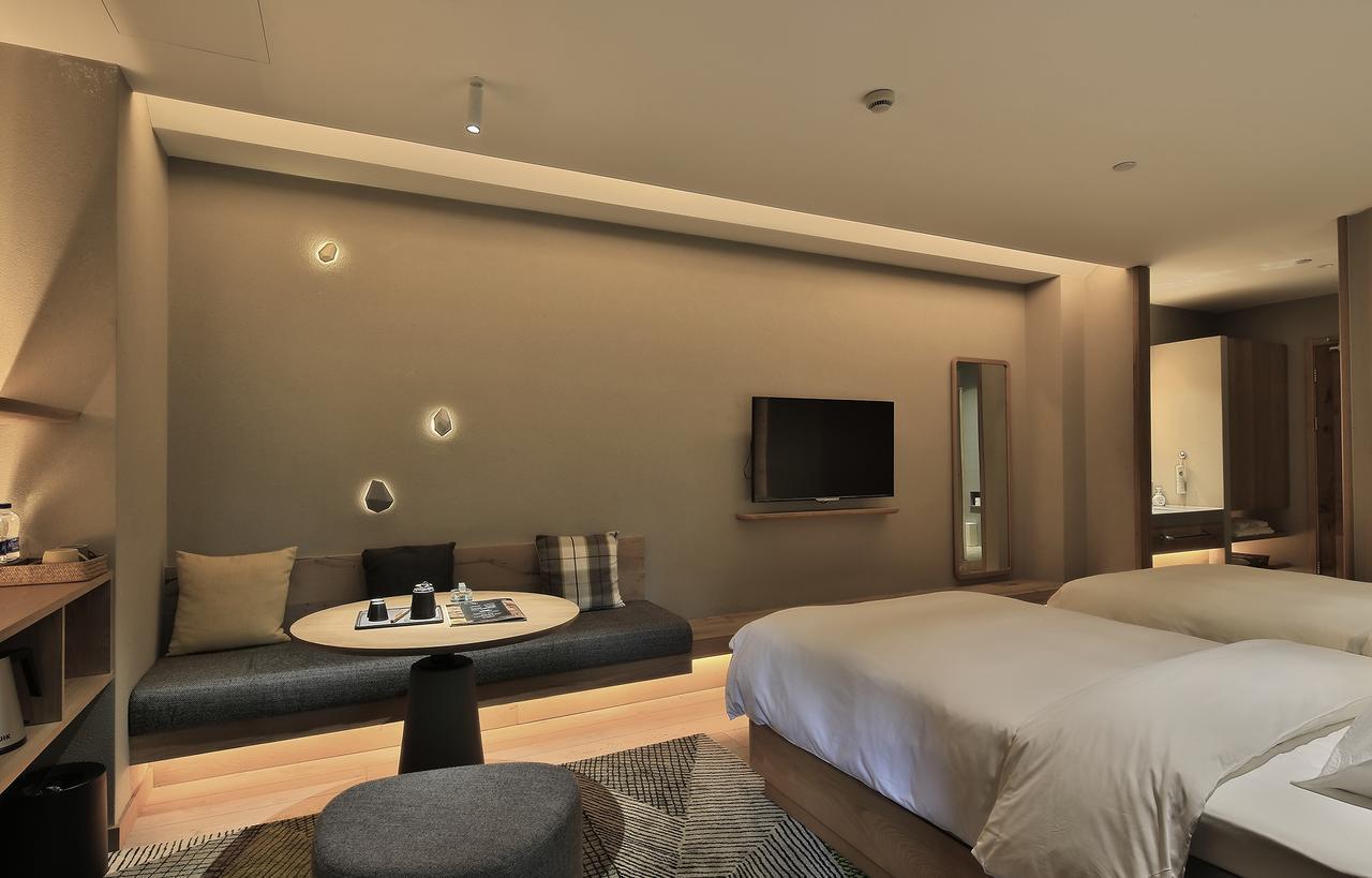 Ebo Hotel Hangzhou Wulin - 5 Mins Drive To The West Lake Bagian luar foto